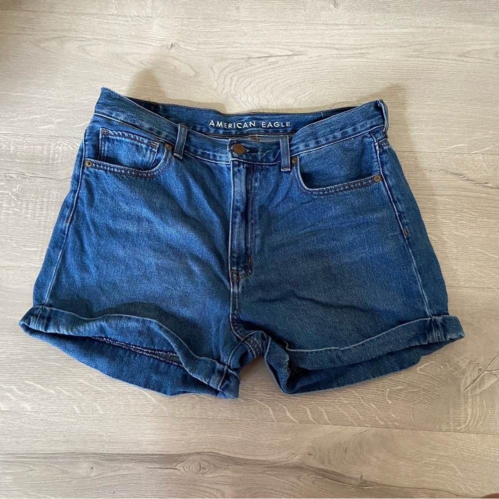 American eagle mom shorts
